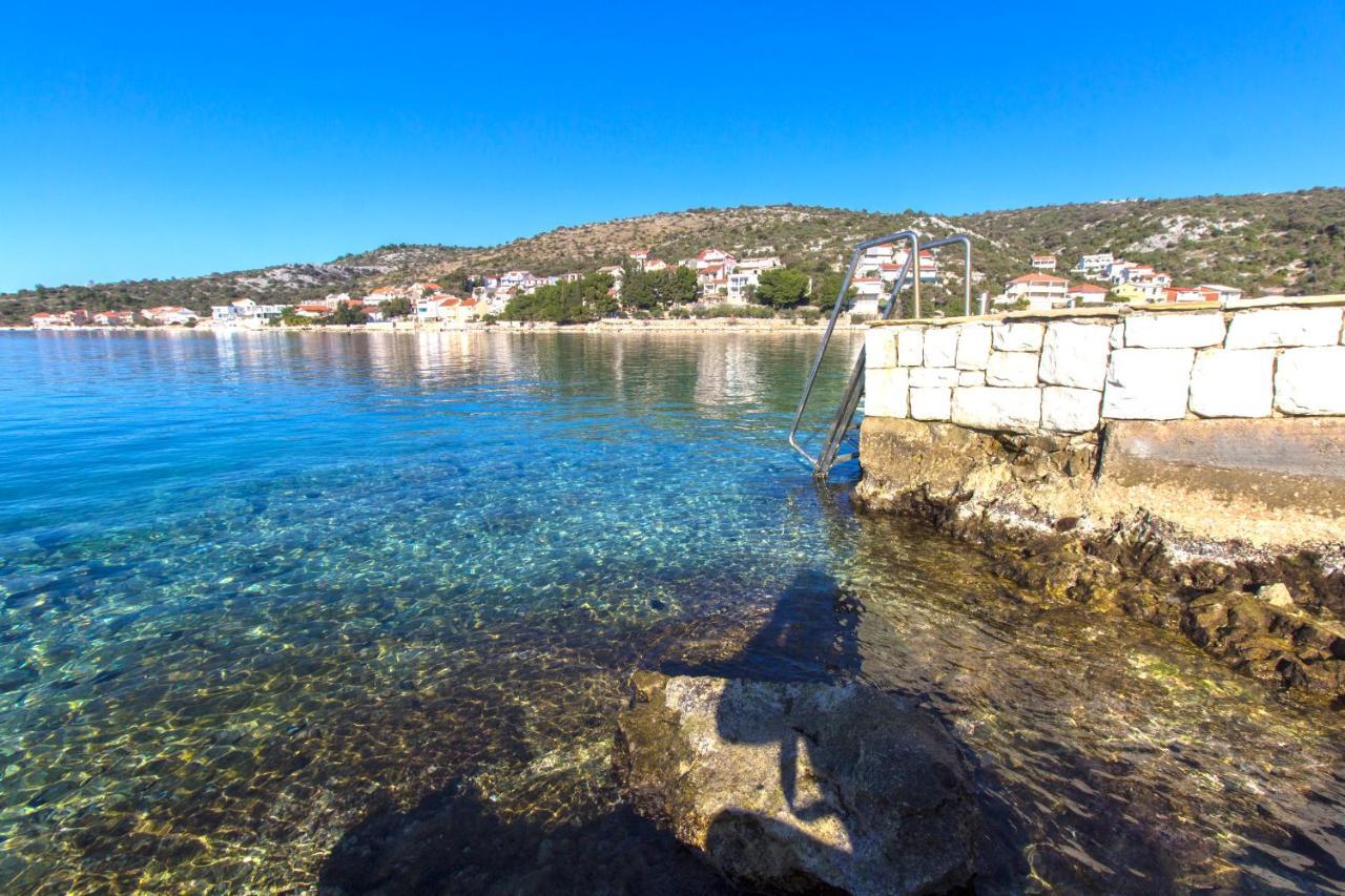 Apartmani Malis Ražanj Εξωτερικό φωτογραφία
