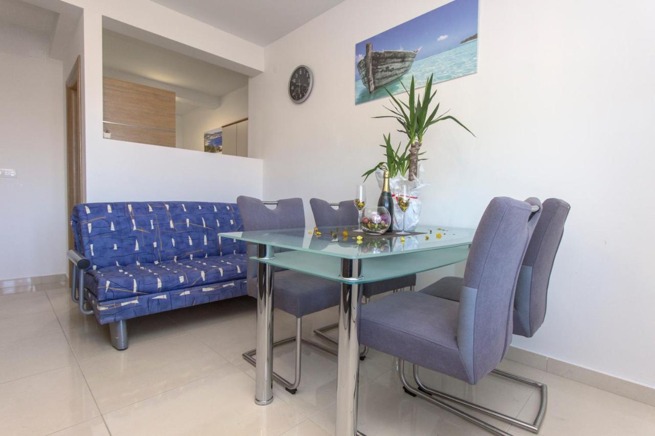 Apartmani Malis Ražanj Εξωτερικό φωτογραφία