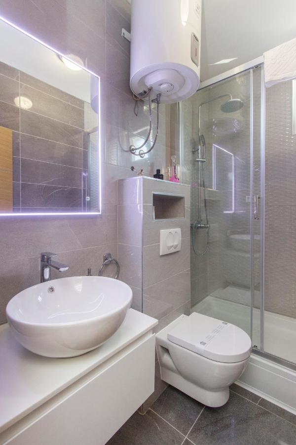 Apartmani Malis Ražanj Εξωτερικό φωτογραφία