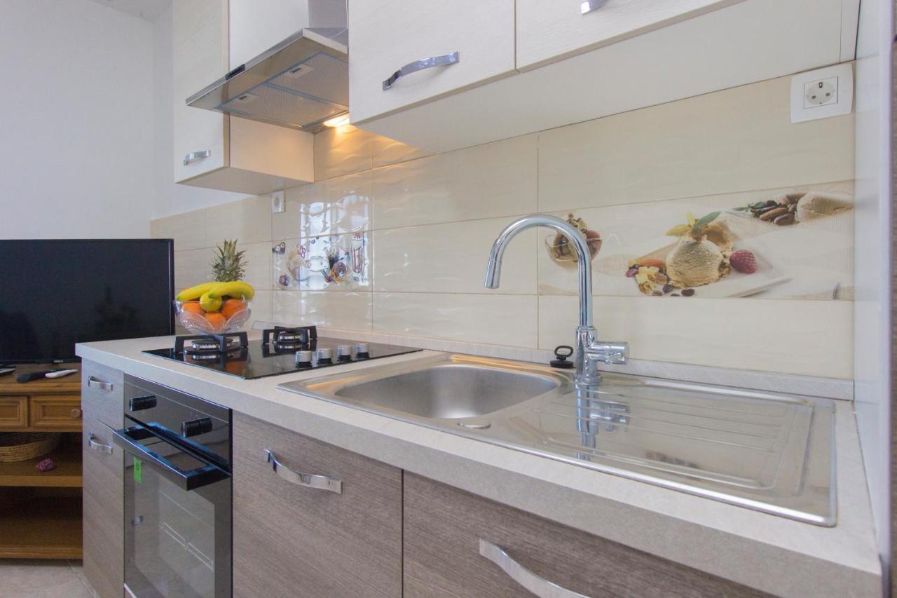 Apartmani Malis Ražanj Εξωτερικό φωτογραφία