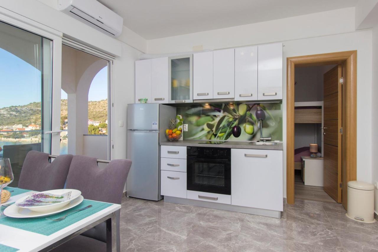 Apartmani Malis Ražanj Εξωτερικό φωτογραφία