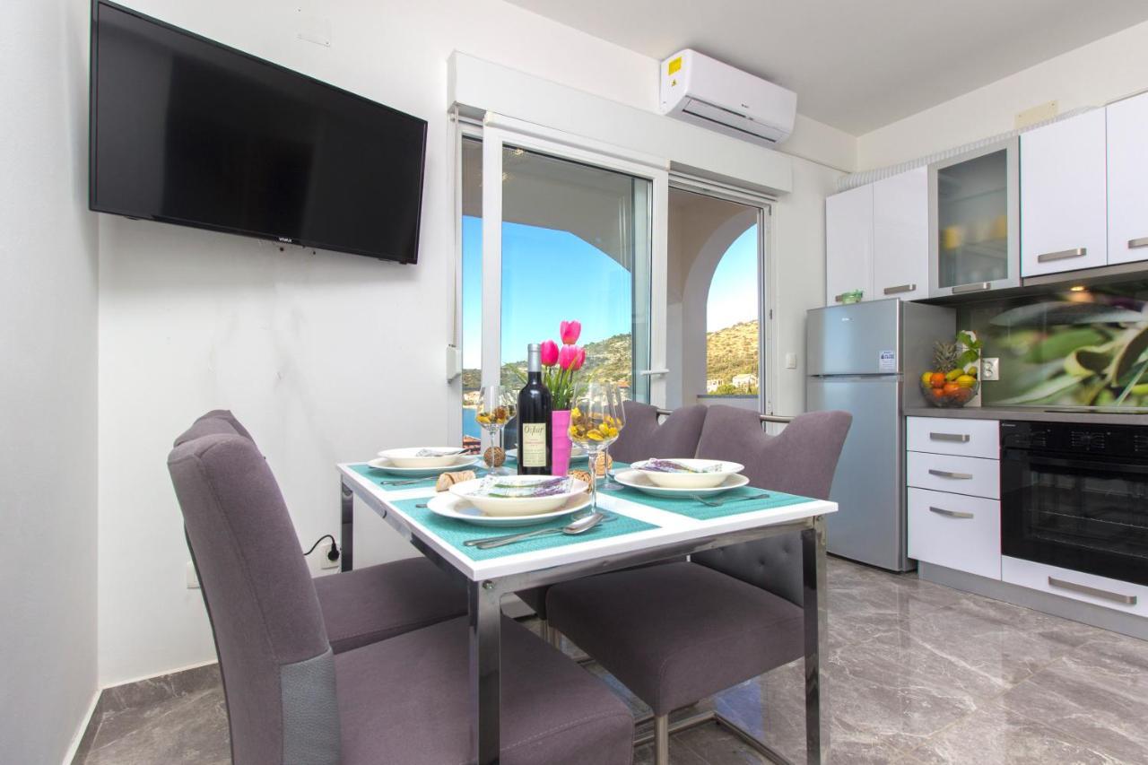 Apartmani Malis Ražanj Εξωτερικό φωτογραφία