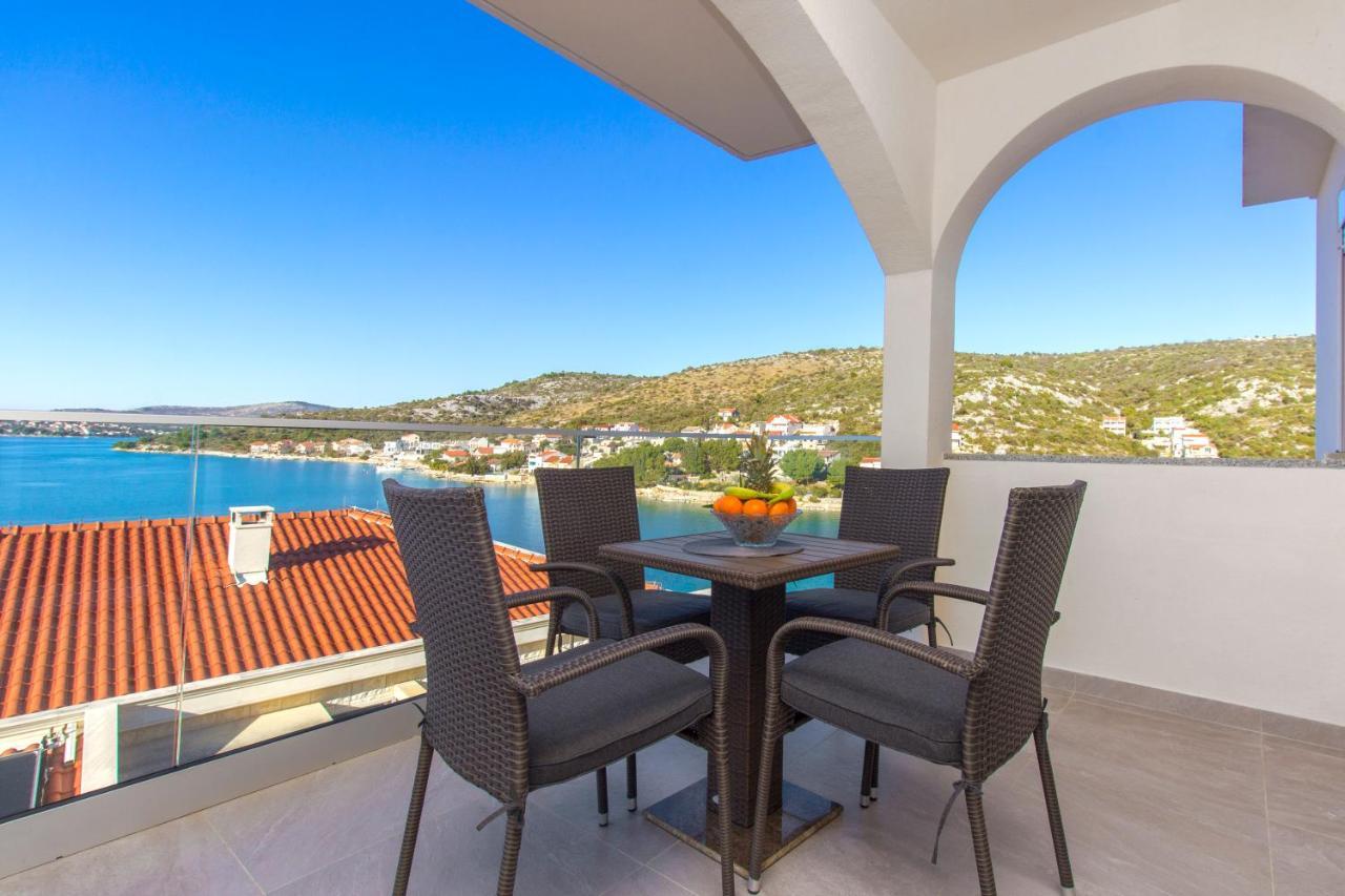 Apartmani Malis Ražanj Εξωτερικό φωτογραφία