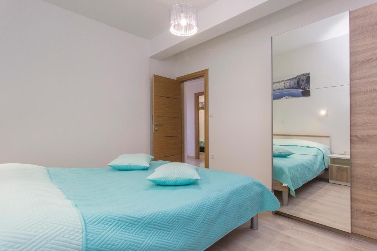 Apartmani Malis Ražanj Εξωτερικό φωτογραφία