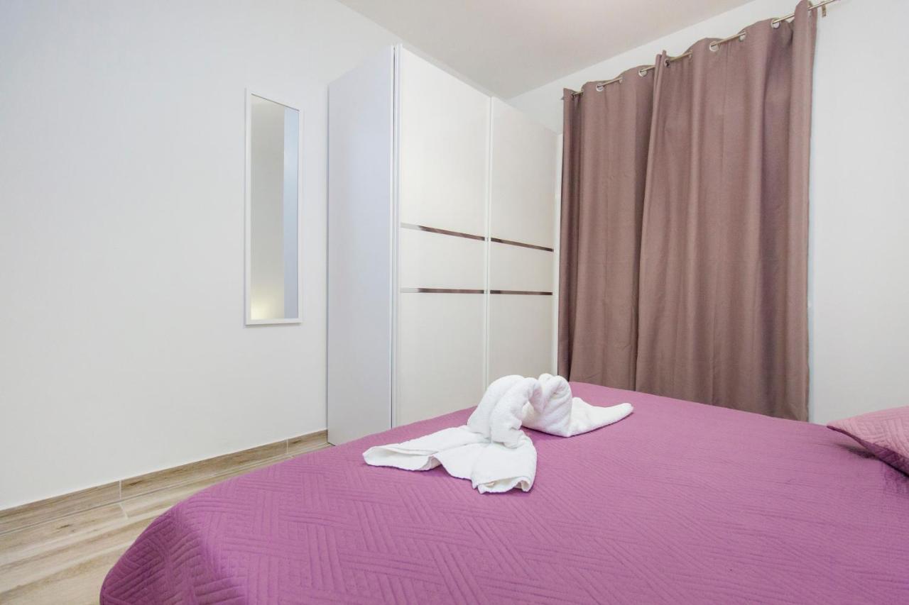 Apartmani Malis Ražanj Εξωτερικό φωτογραφία